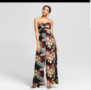 Strapless floral jump suit/ romper